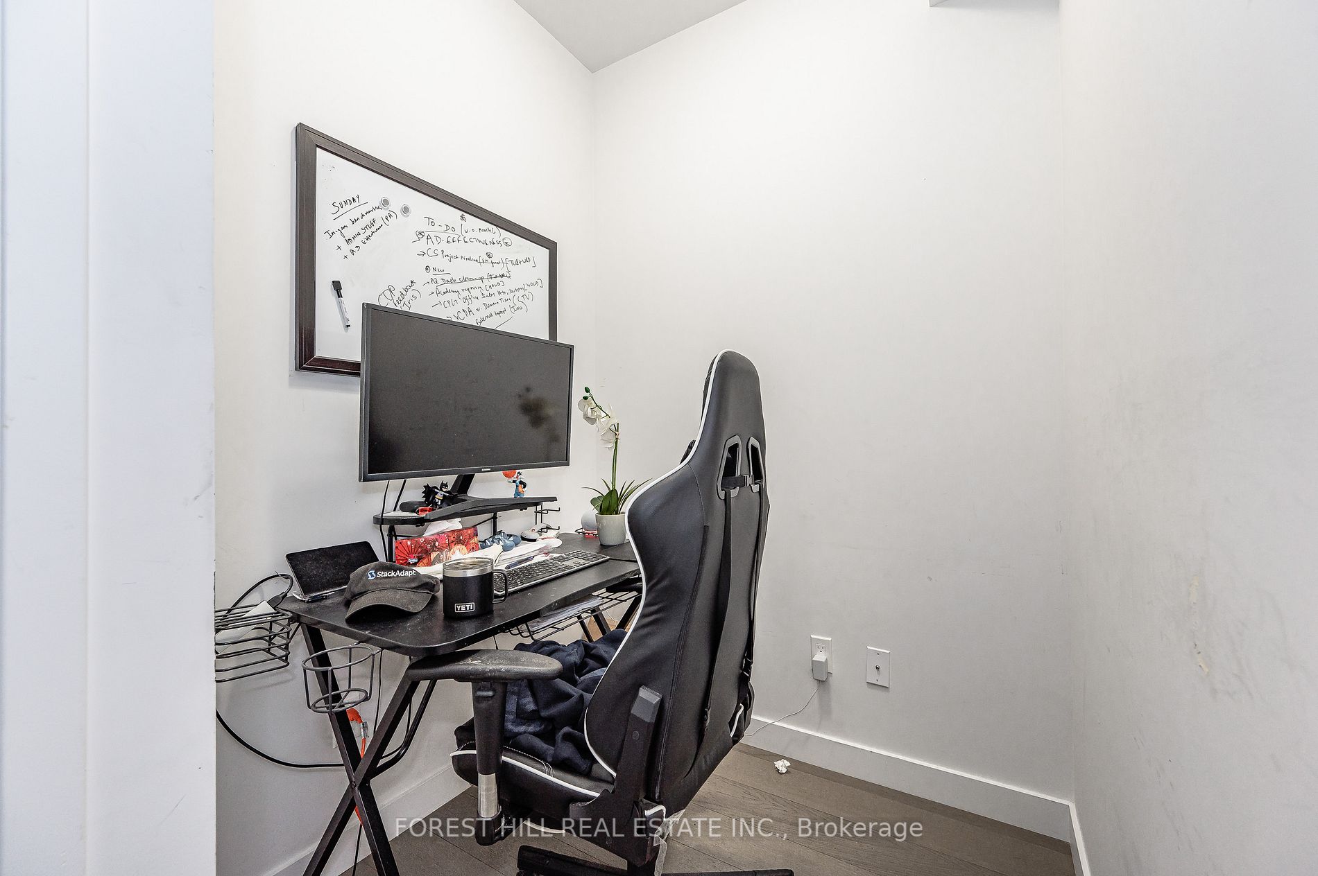 Listing C6053880 - Large Photo # 13