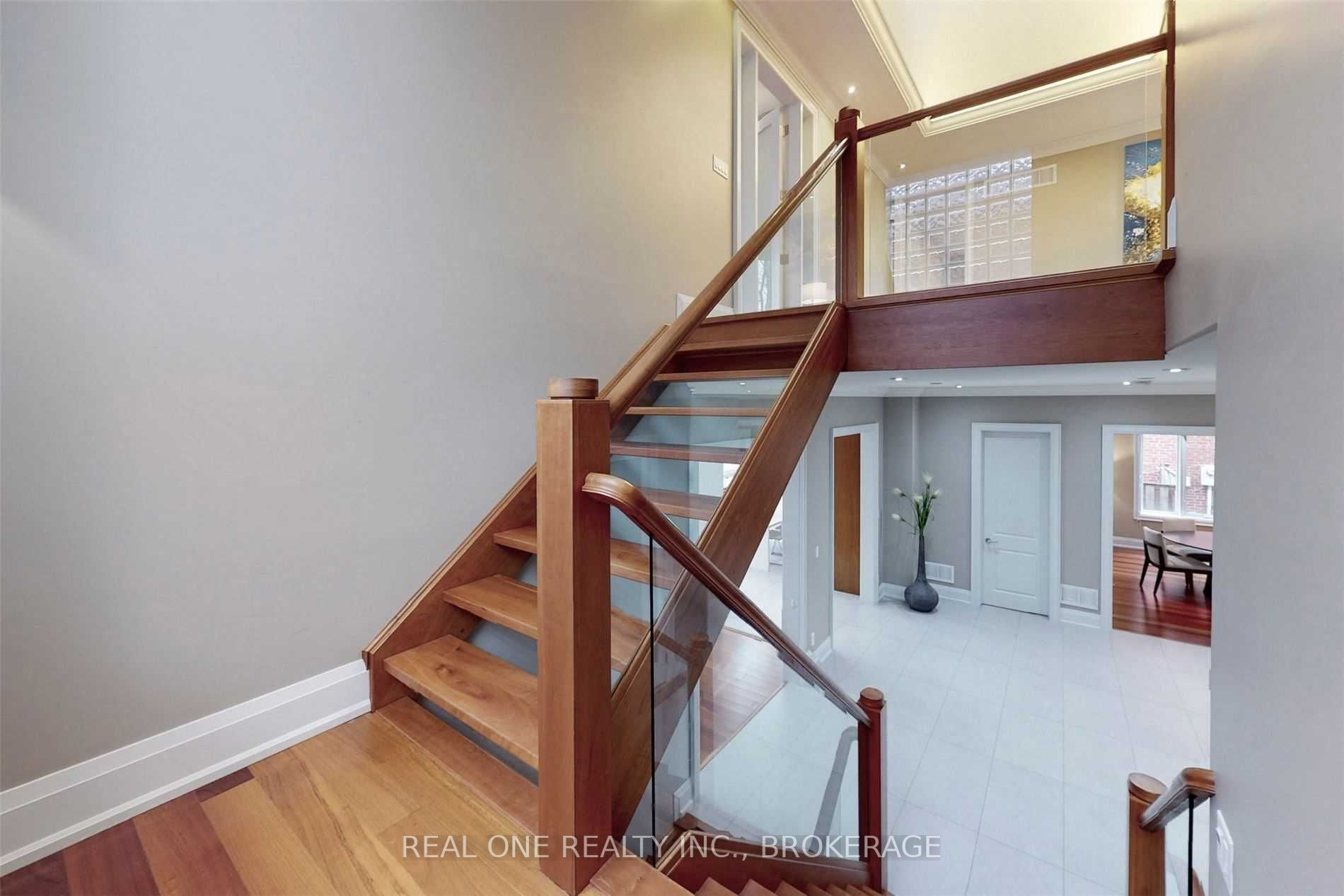 Listing C6054325 - Large Photo # 15