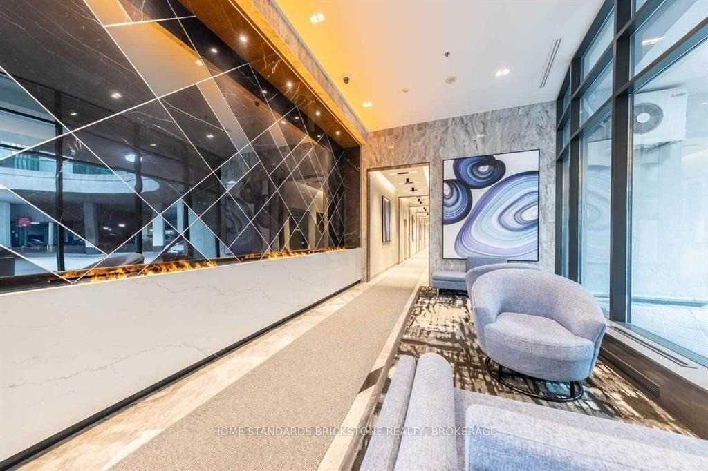 16 Yonge St, #3110
