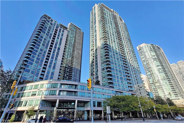 16 Yonge St, Toronto
