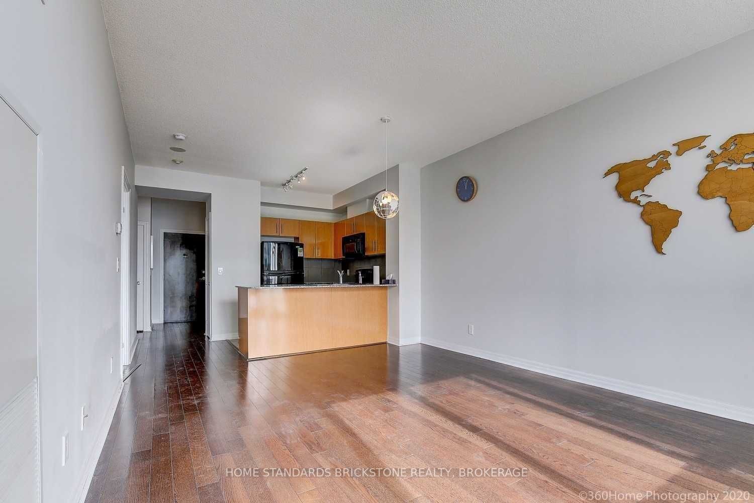 16 Yonge St, #3110