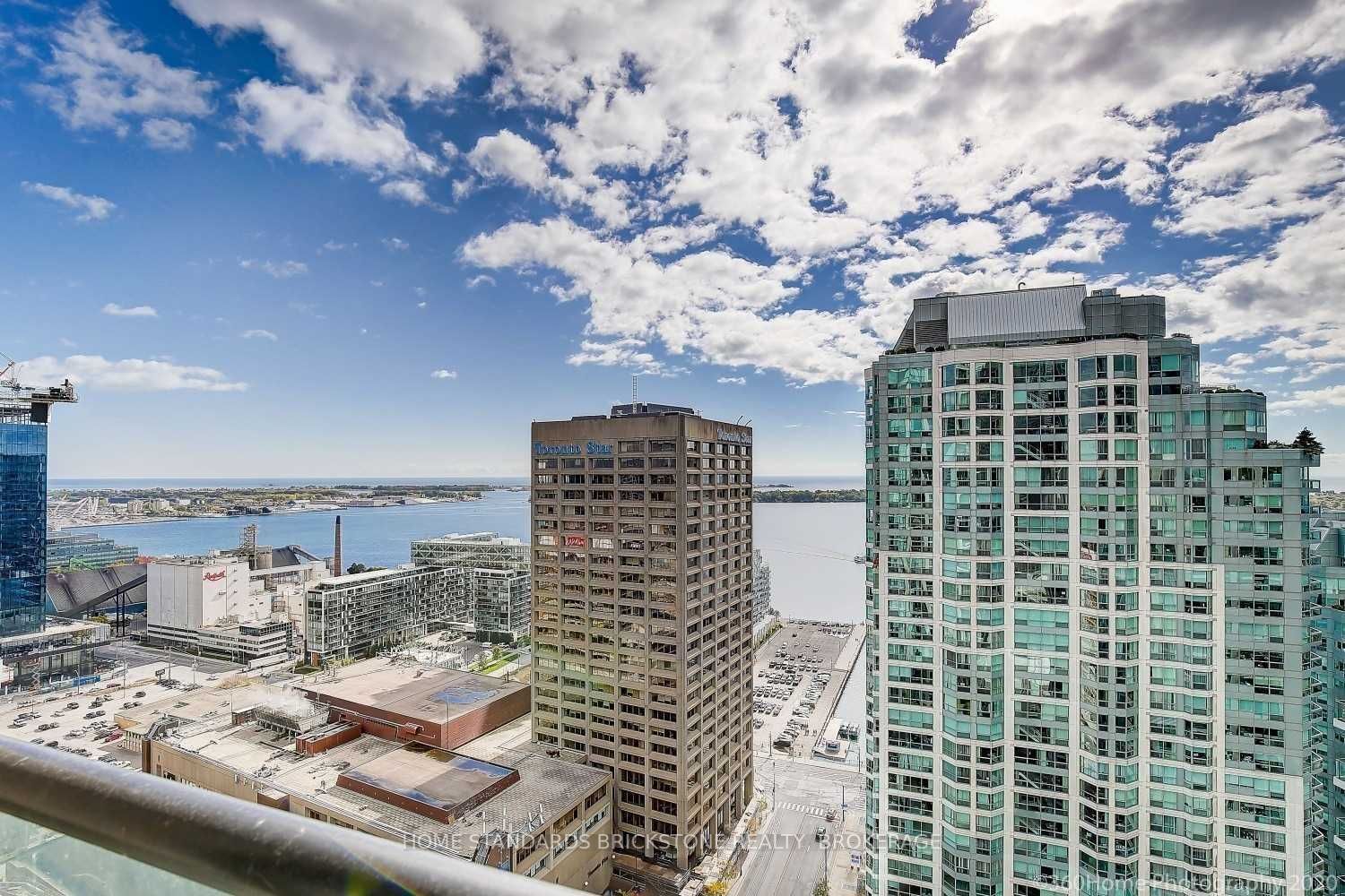 16 Yonge St, #3110
