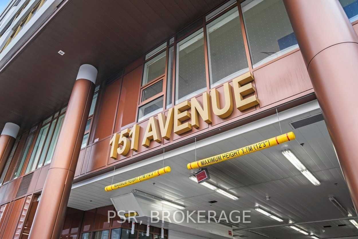 151 Avenue Rd, #410