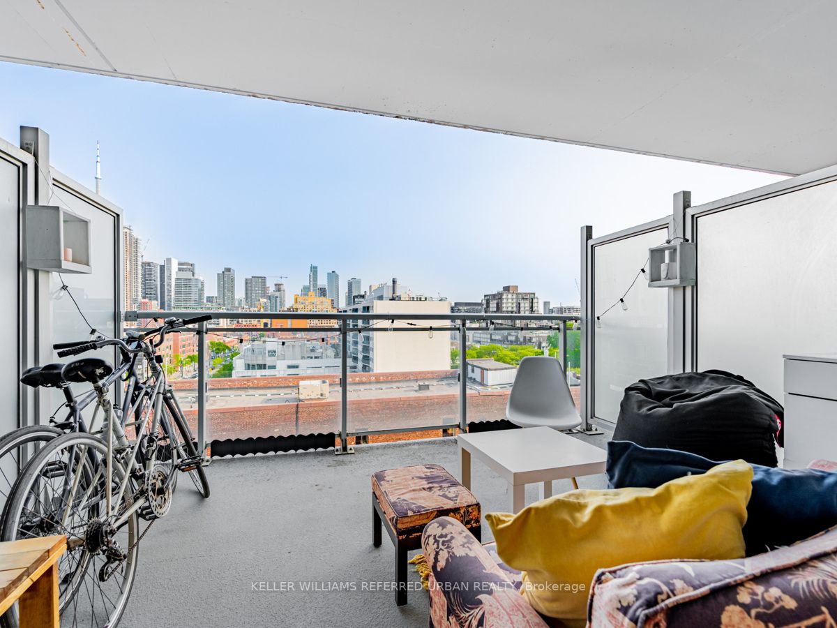 10 Willison Sq, #1006