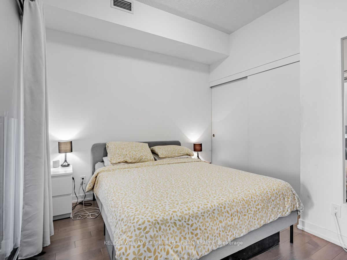10 Willison Sq, #1006