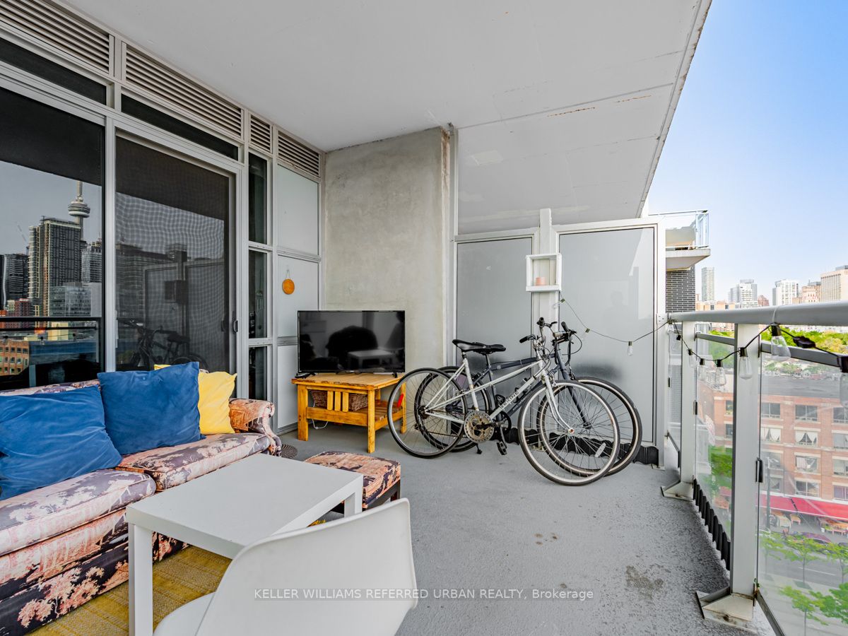 10 Willison Sq, #1006