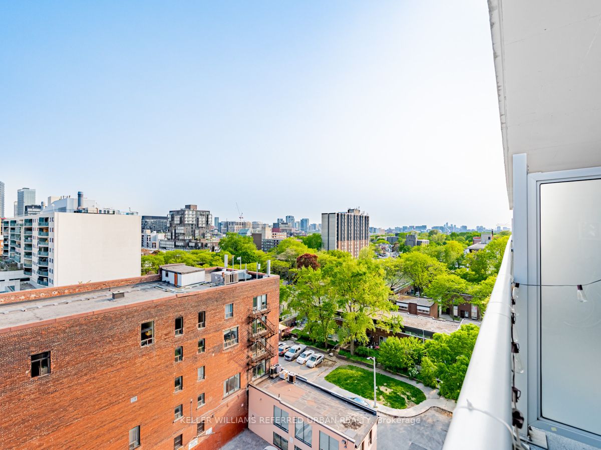 10 Willison Sq, #1006