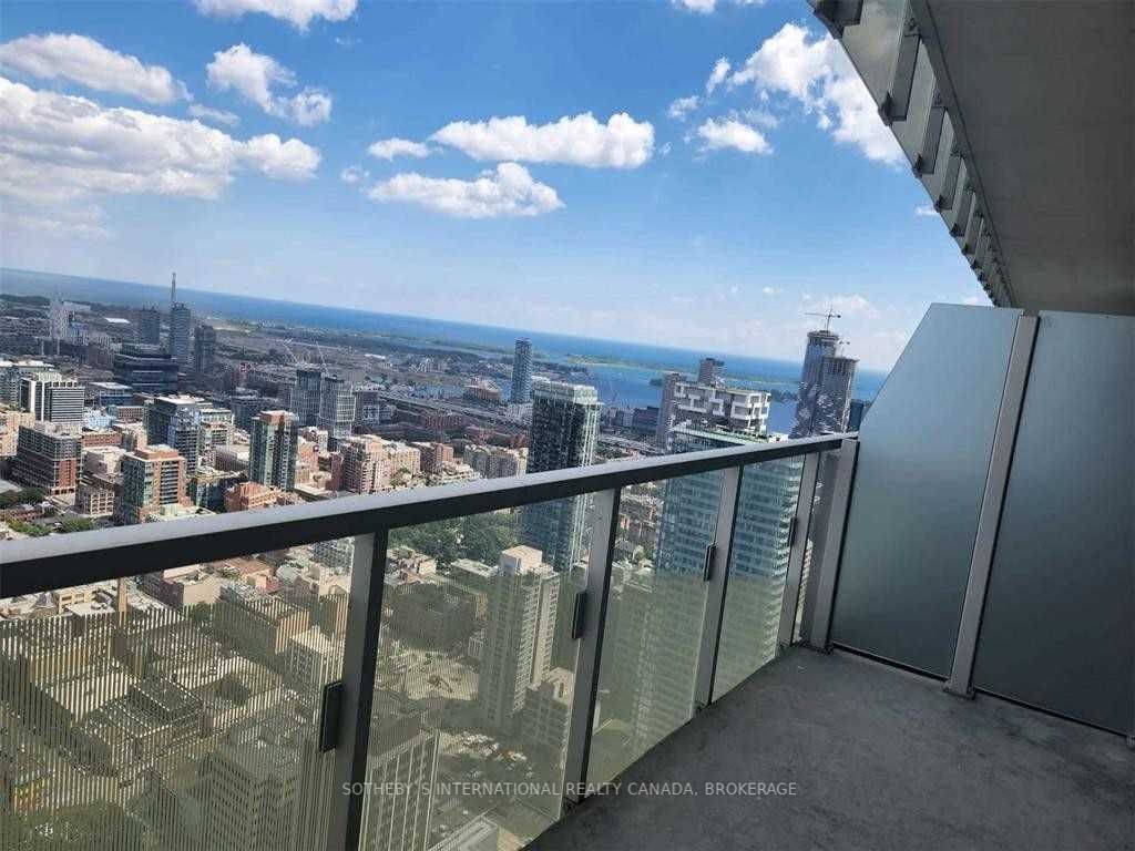 197 Yonge St, #5102
