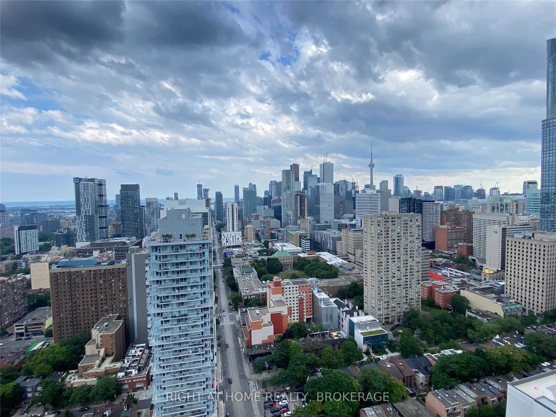 403 Church St, #3502