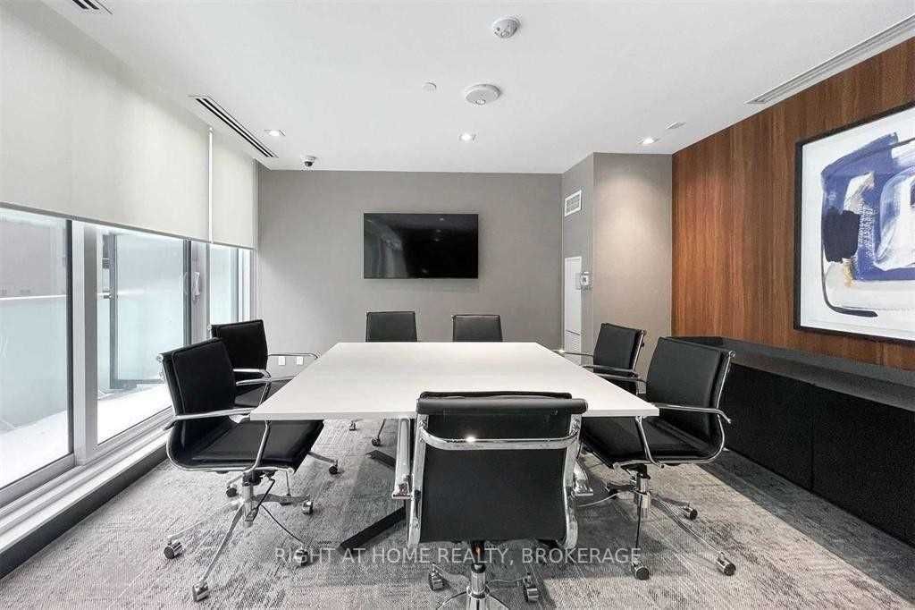 403 Church St, #3502