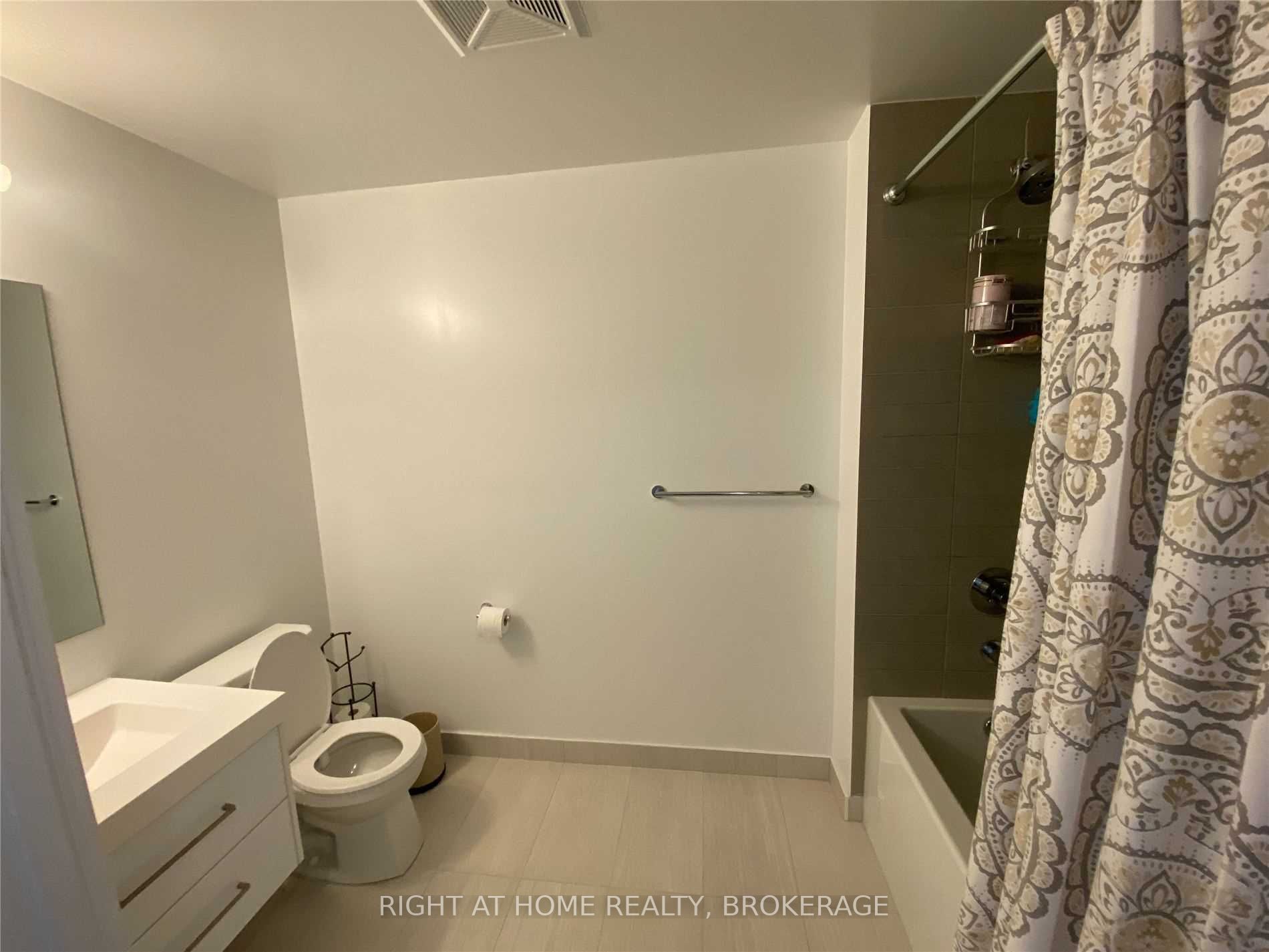 403 Church St, #3502