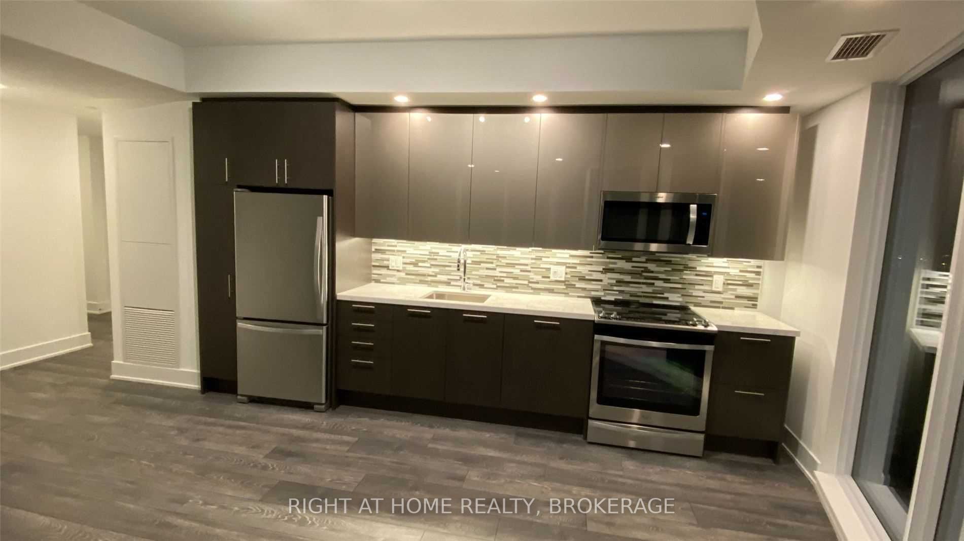 403 Church St, #3502