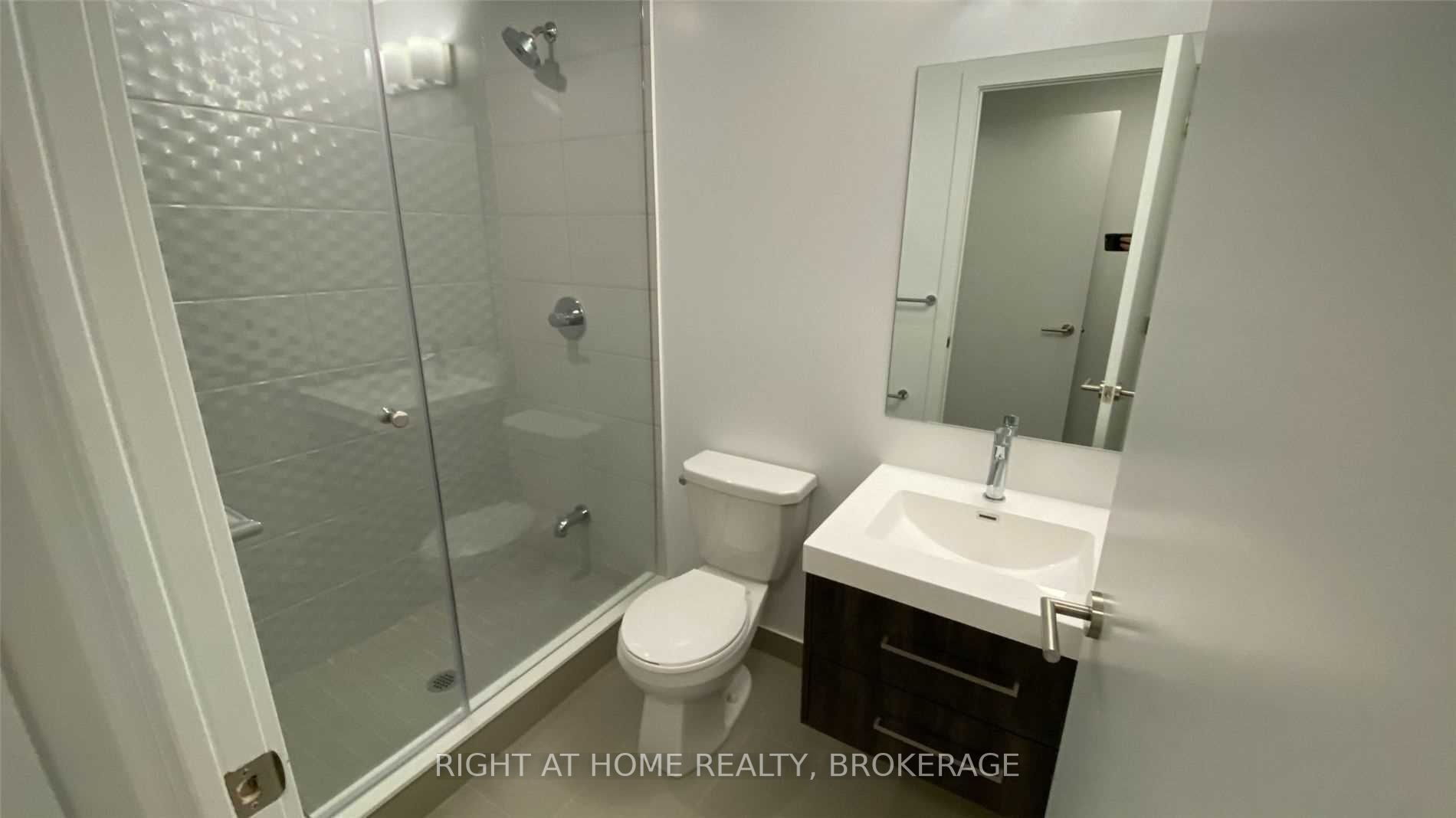403 Church St, #3502
