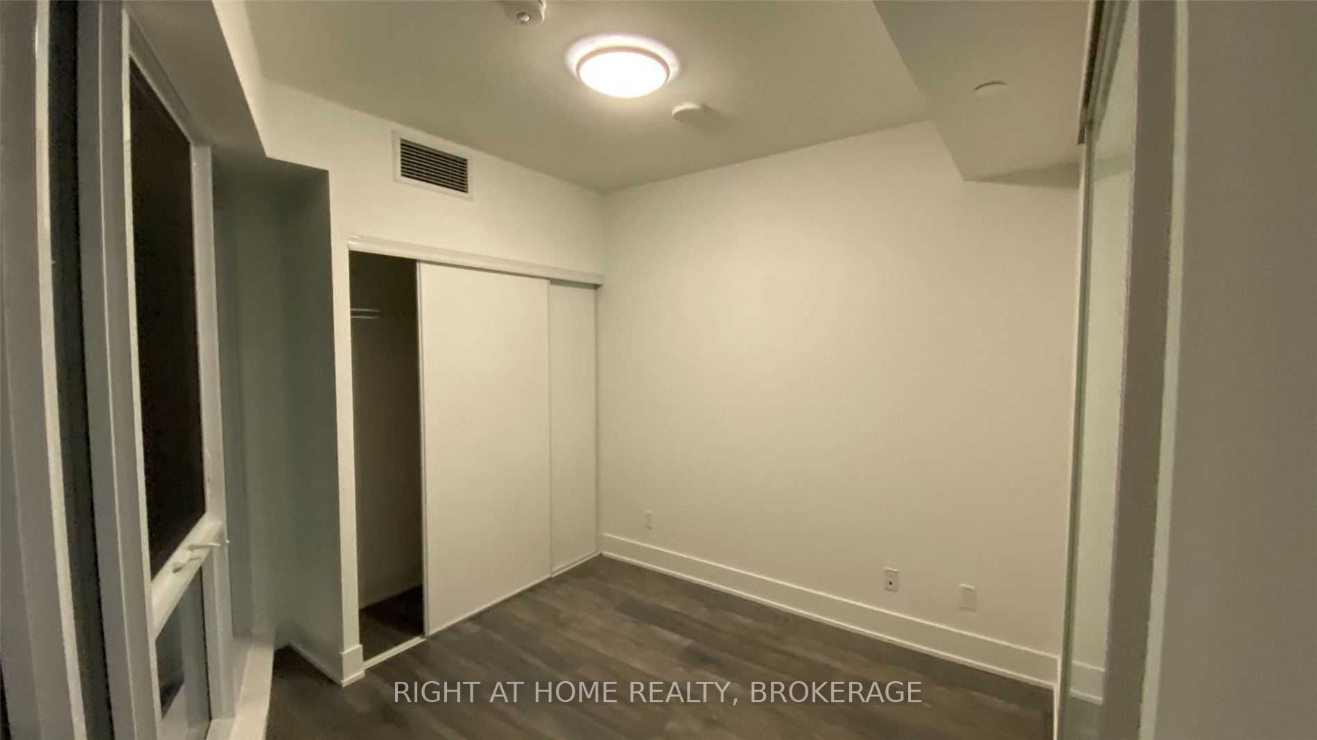 403 Church St, #3502