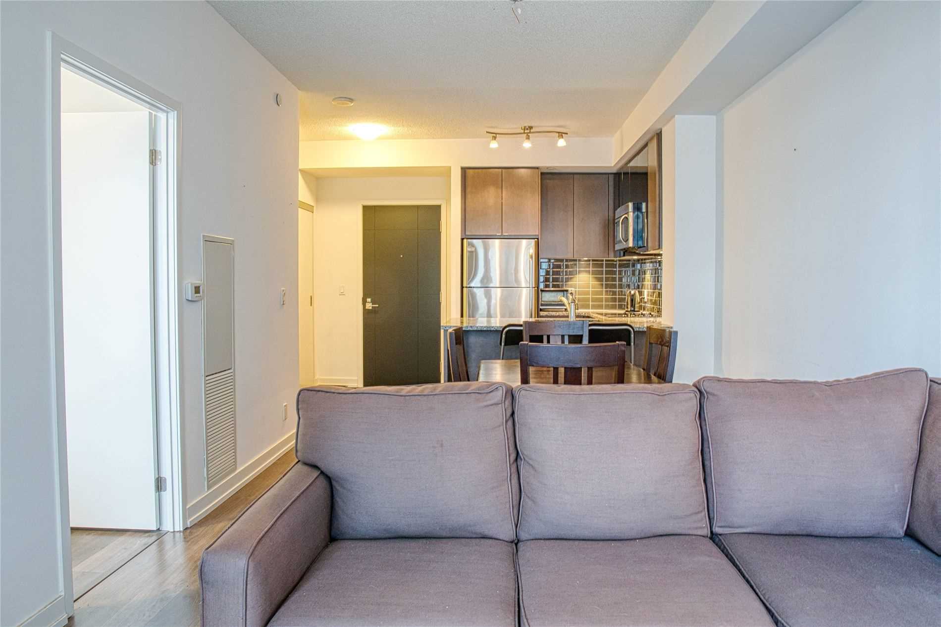 89 Dunfield Ave, #909