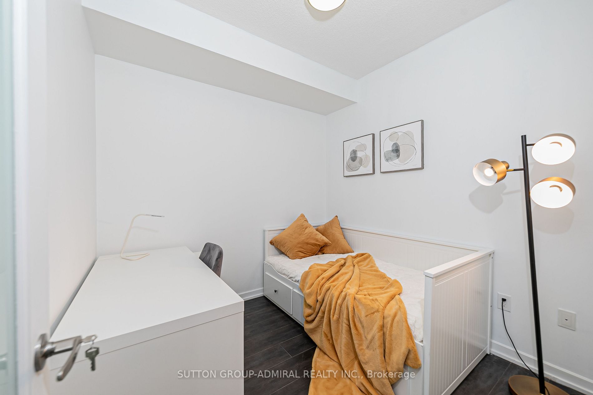 62 Forest Manor Rd, #1610