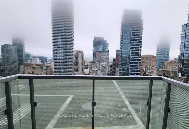 28 Wellesley Street E #2710