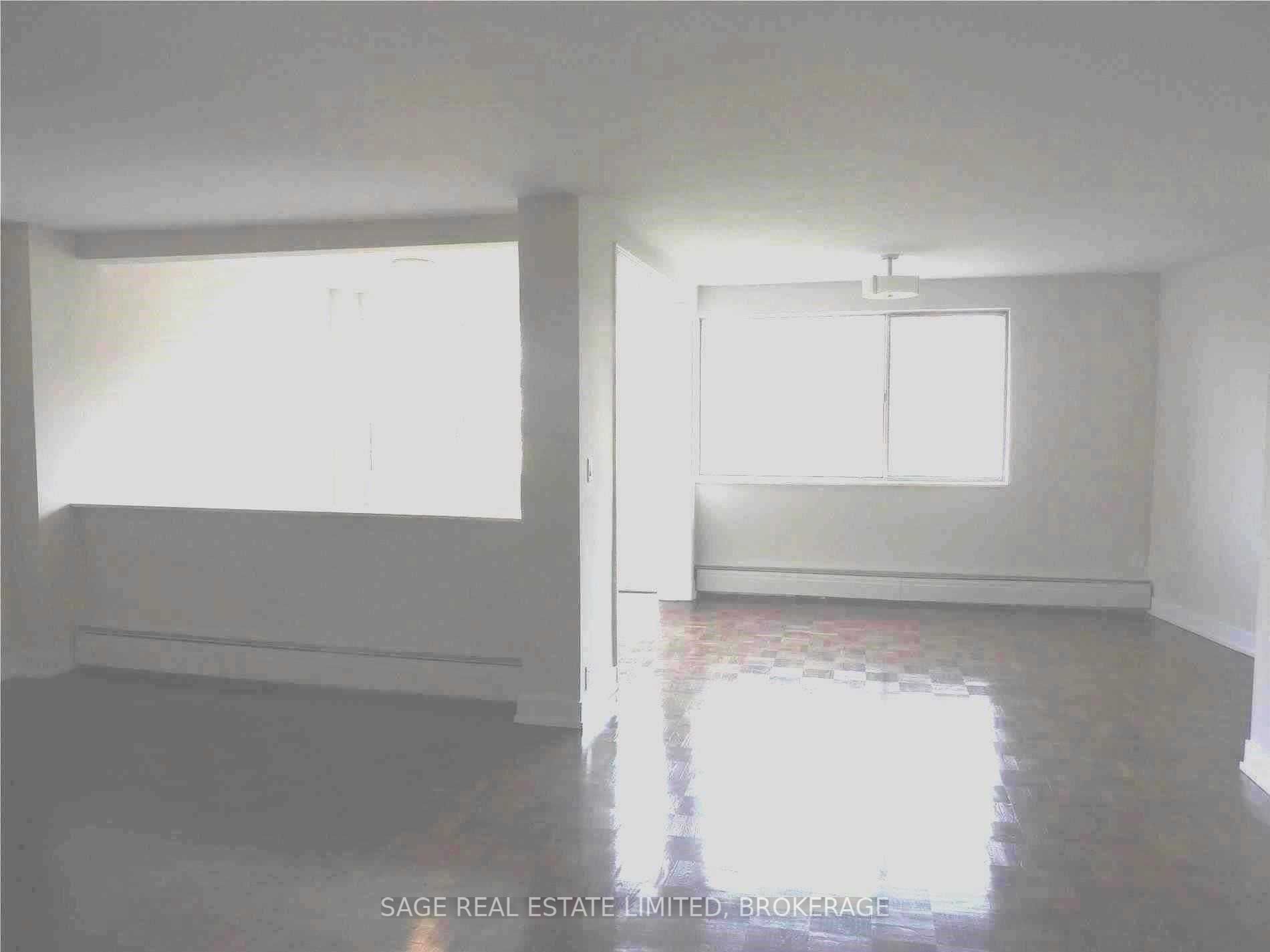 9 Deer Park Cres, #801