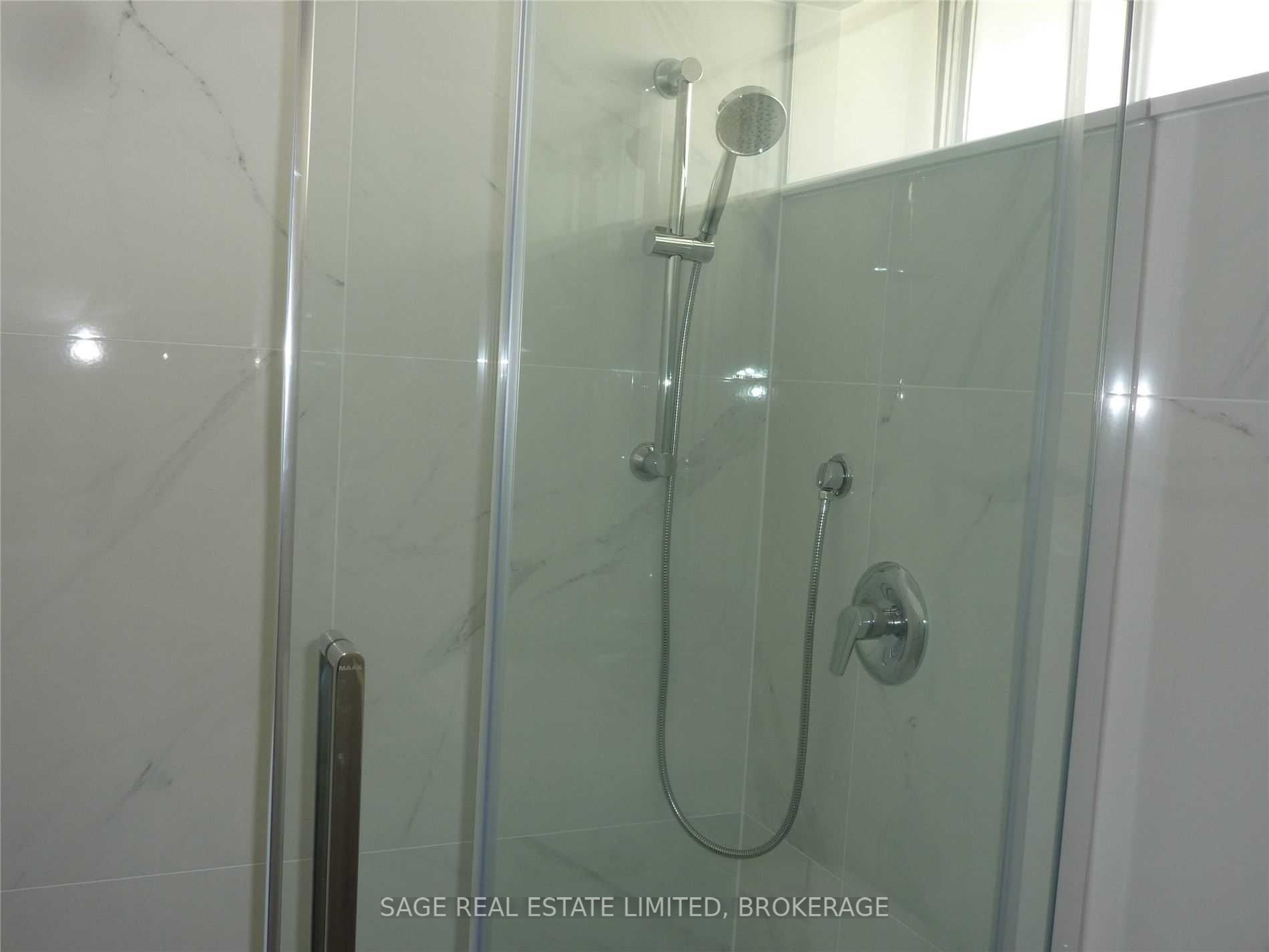 9 Deer Park Cres, #801