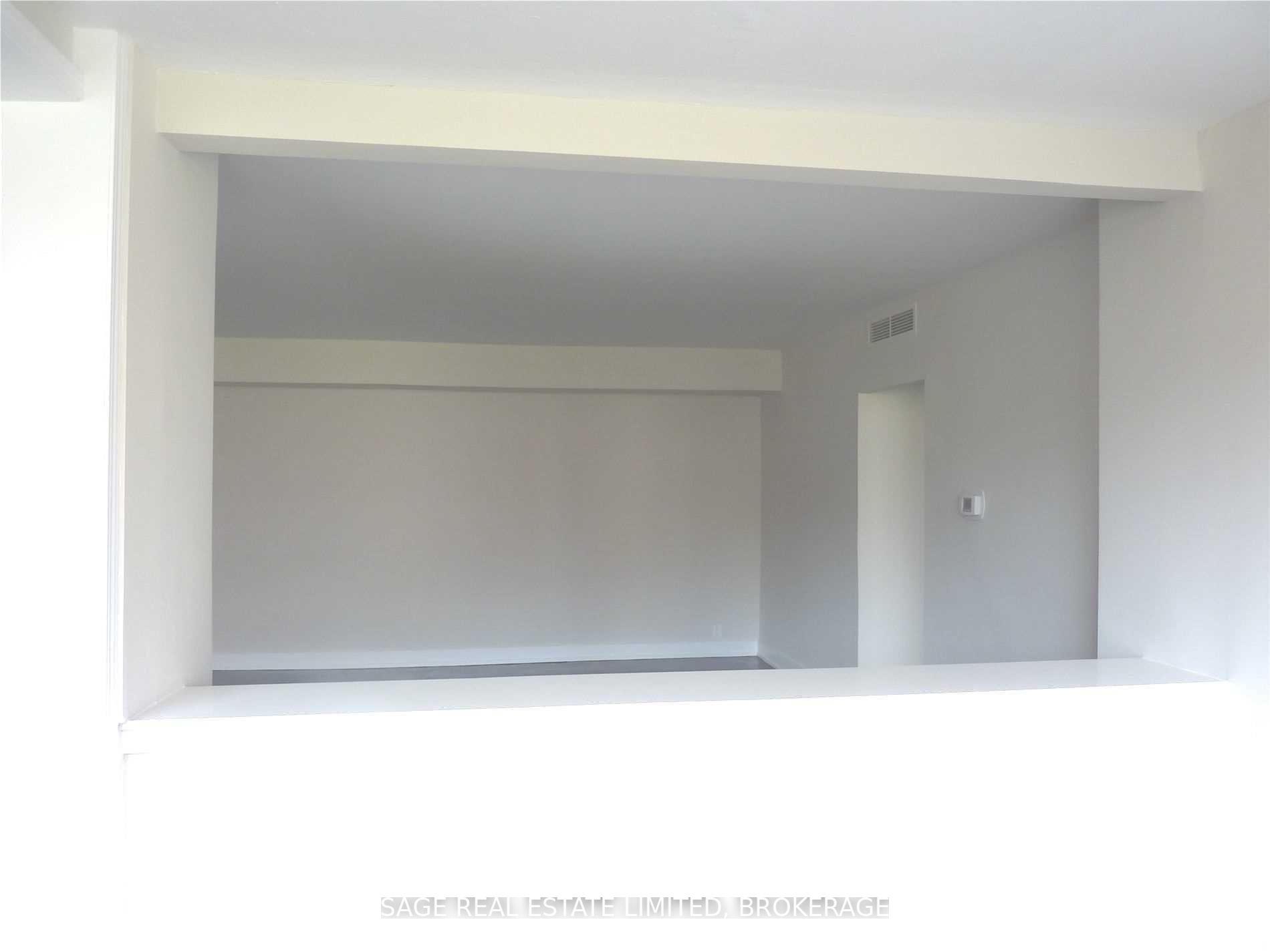 9 Deer Park Cres, #801