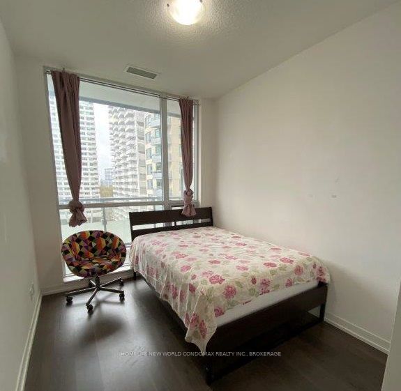 98 Lillian Street, #719