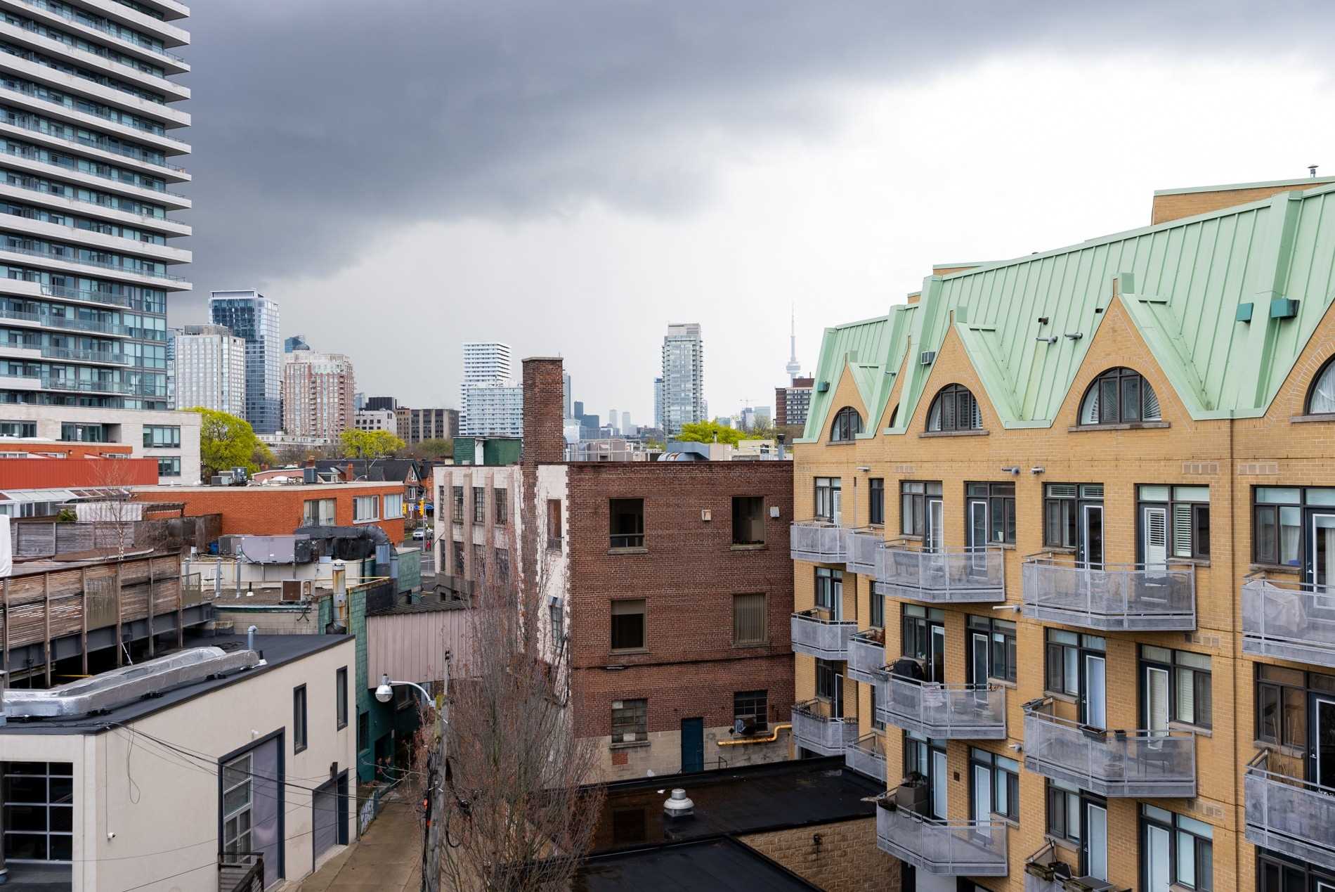 346 Davenport Road, #304