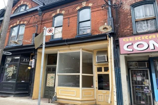 249 Gerrard St E, Toronto