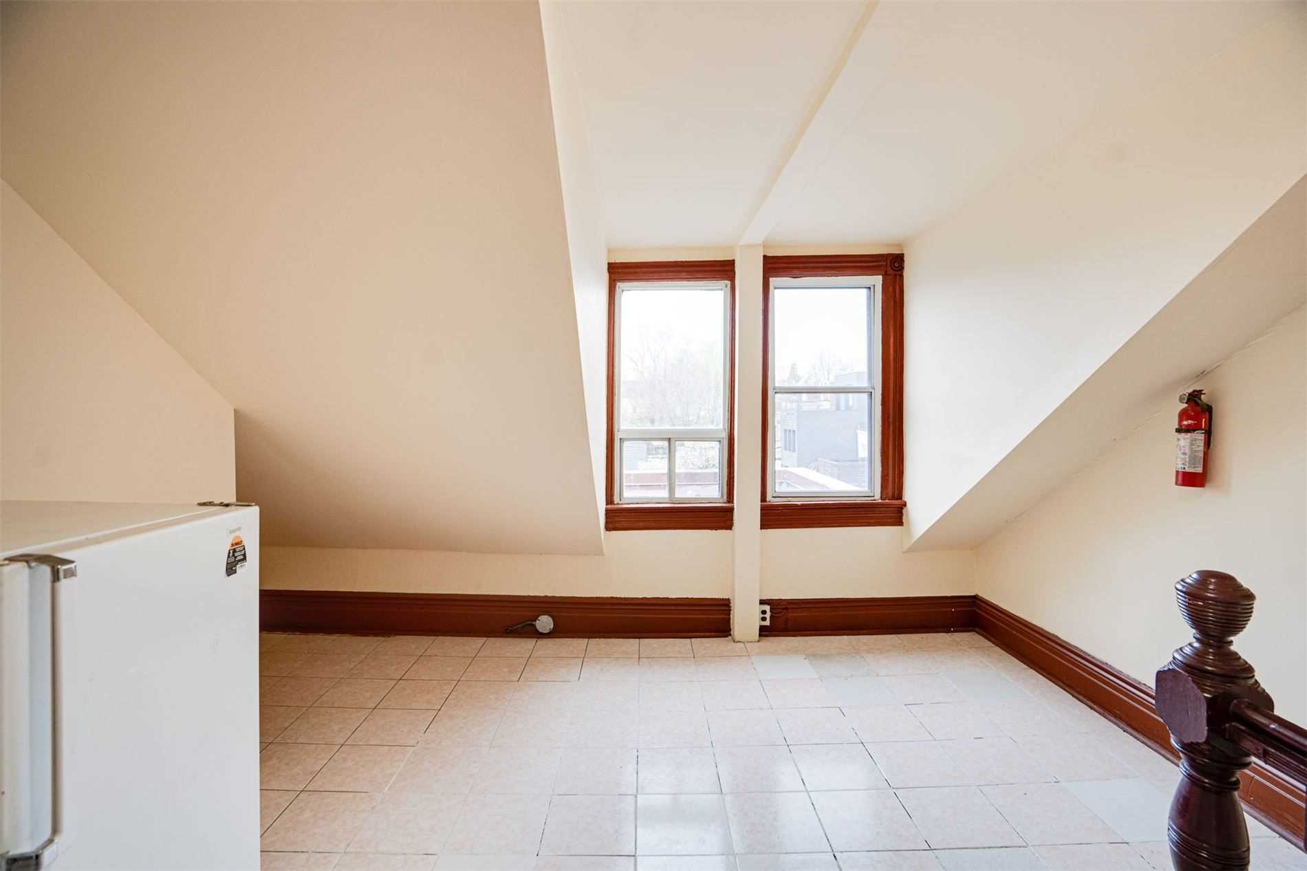 288 Ossington Ave