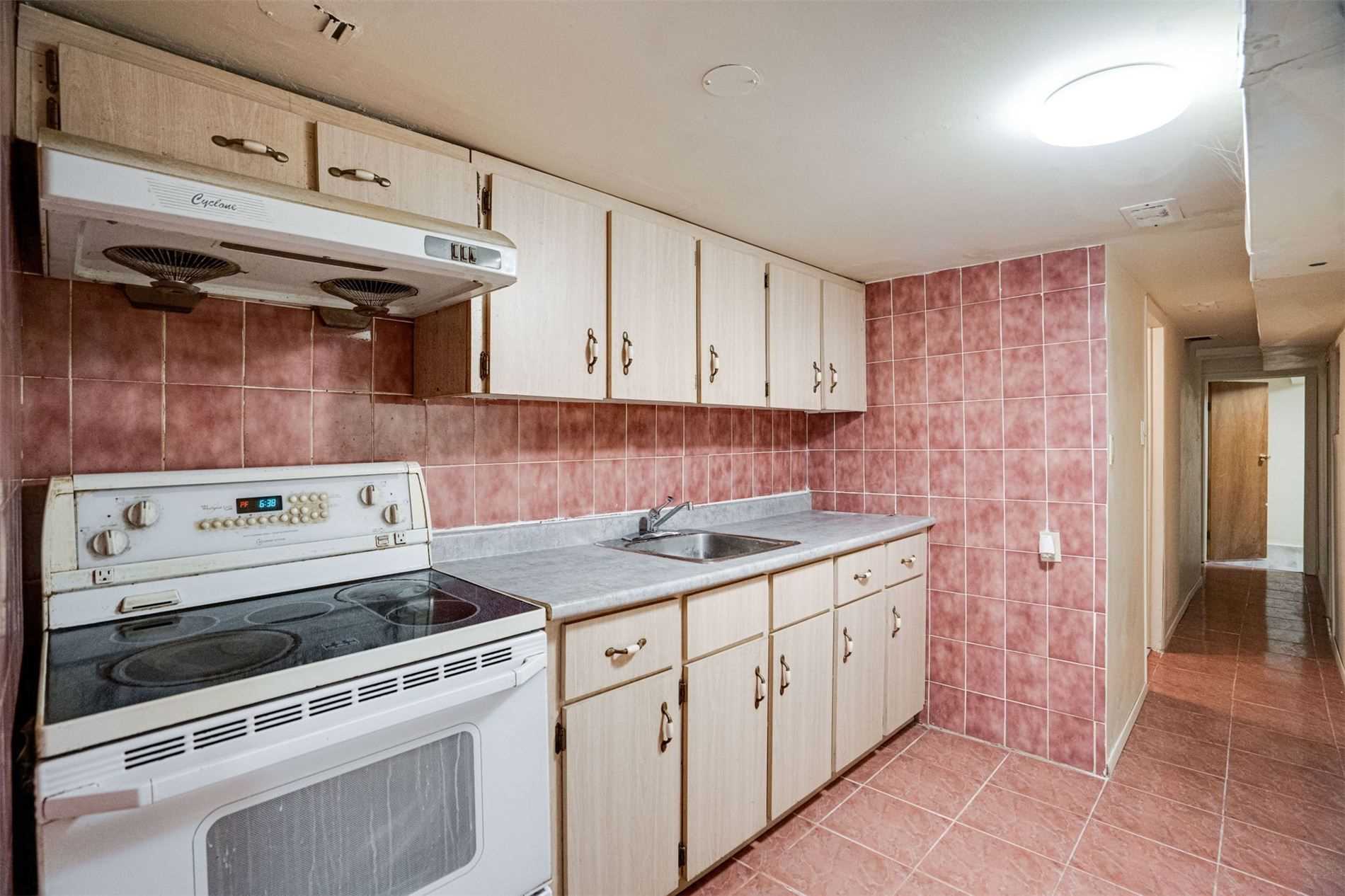 288 Ossington Ave