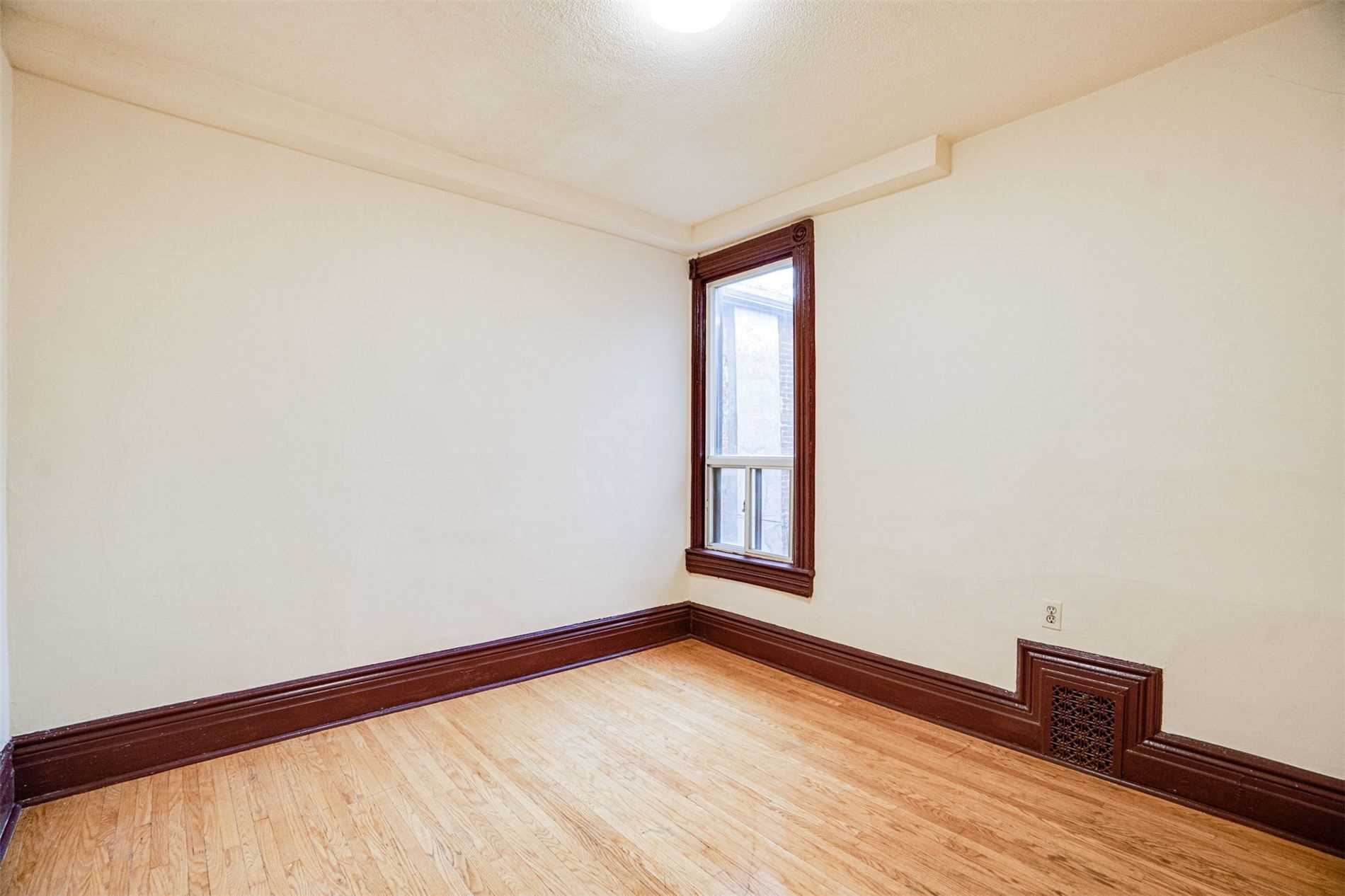 288 Ossington Ave