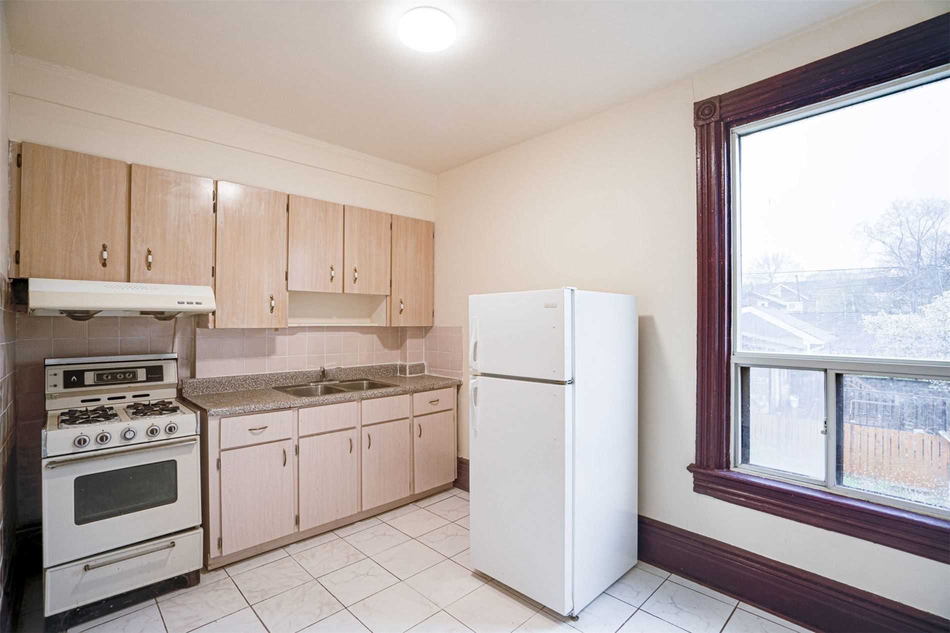 288 Ossington Ave