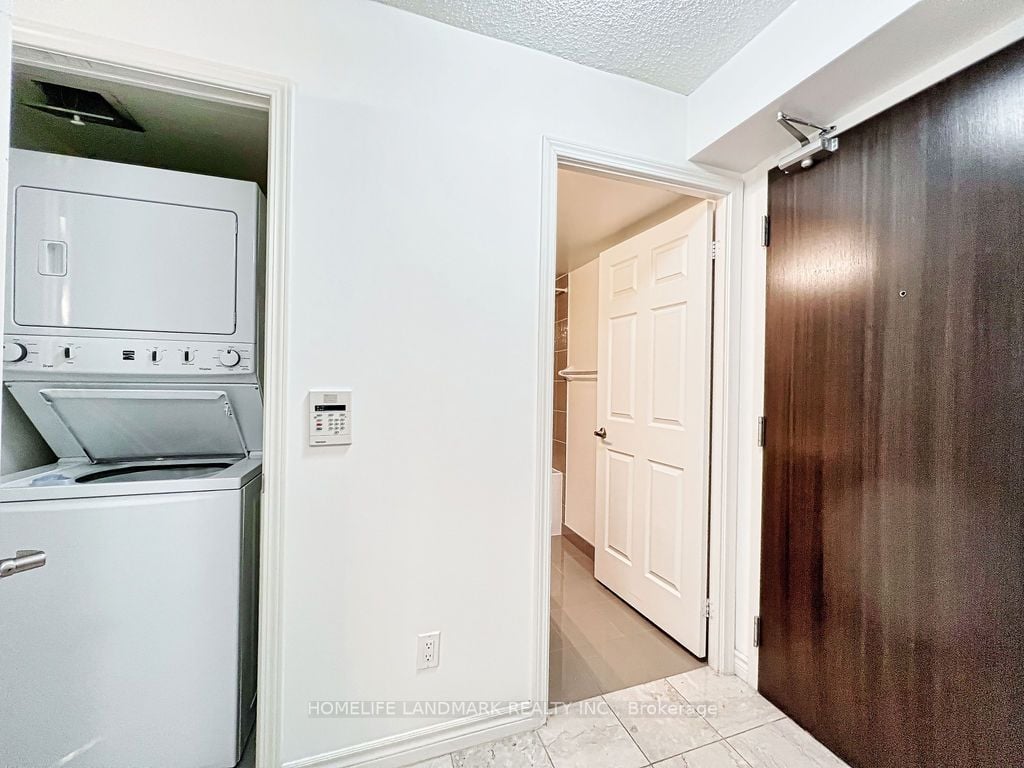 25 Lower Simcoe St, #1219