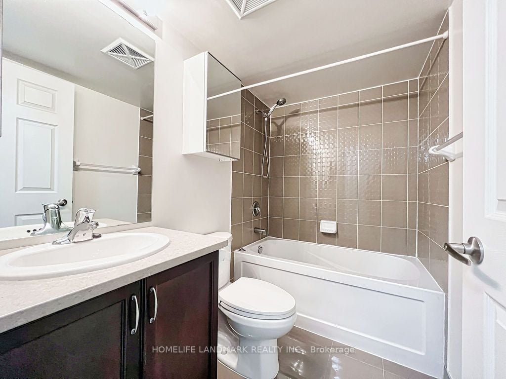 25 Lower Simcoe St, #1219