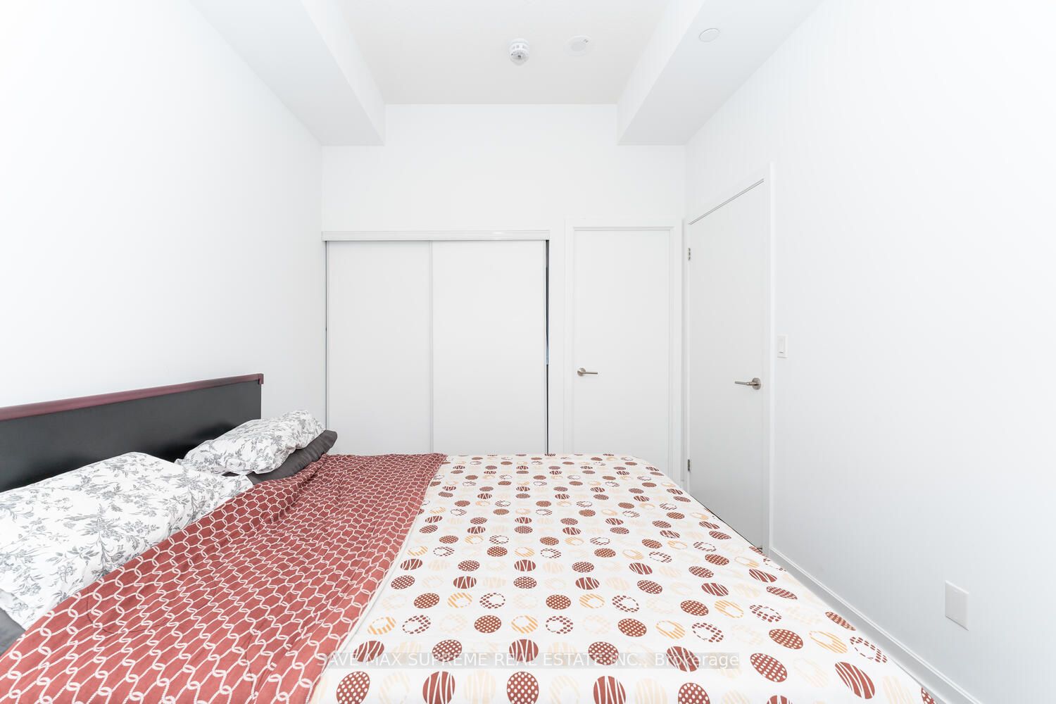 32 Forest Manor Rd, #209