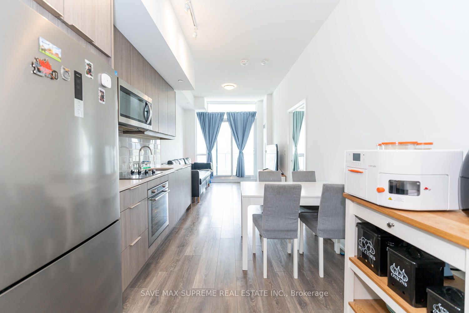 32 Forest Manor Rd, #209