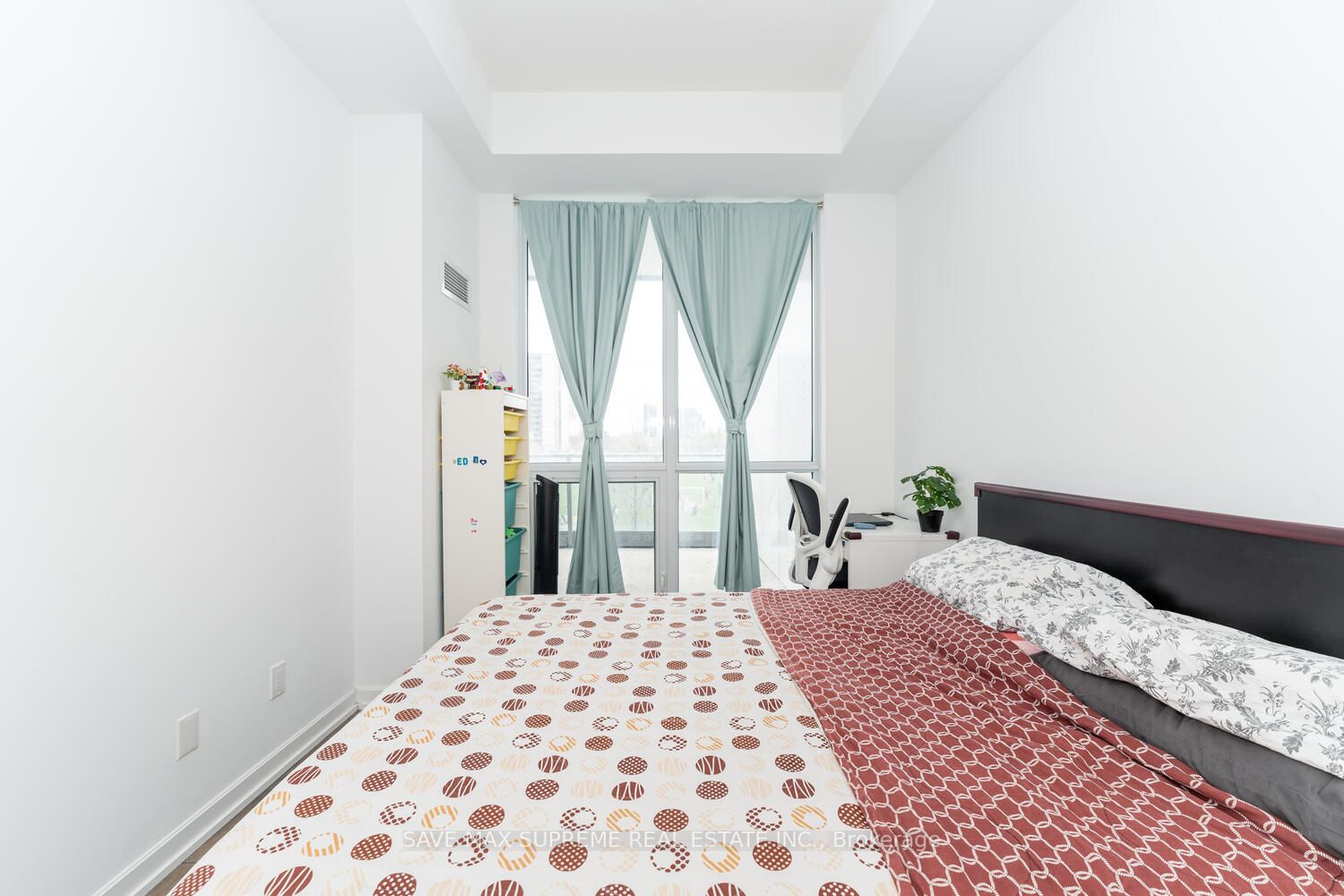 32 Forest Manor Rd, #209