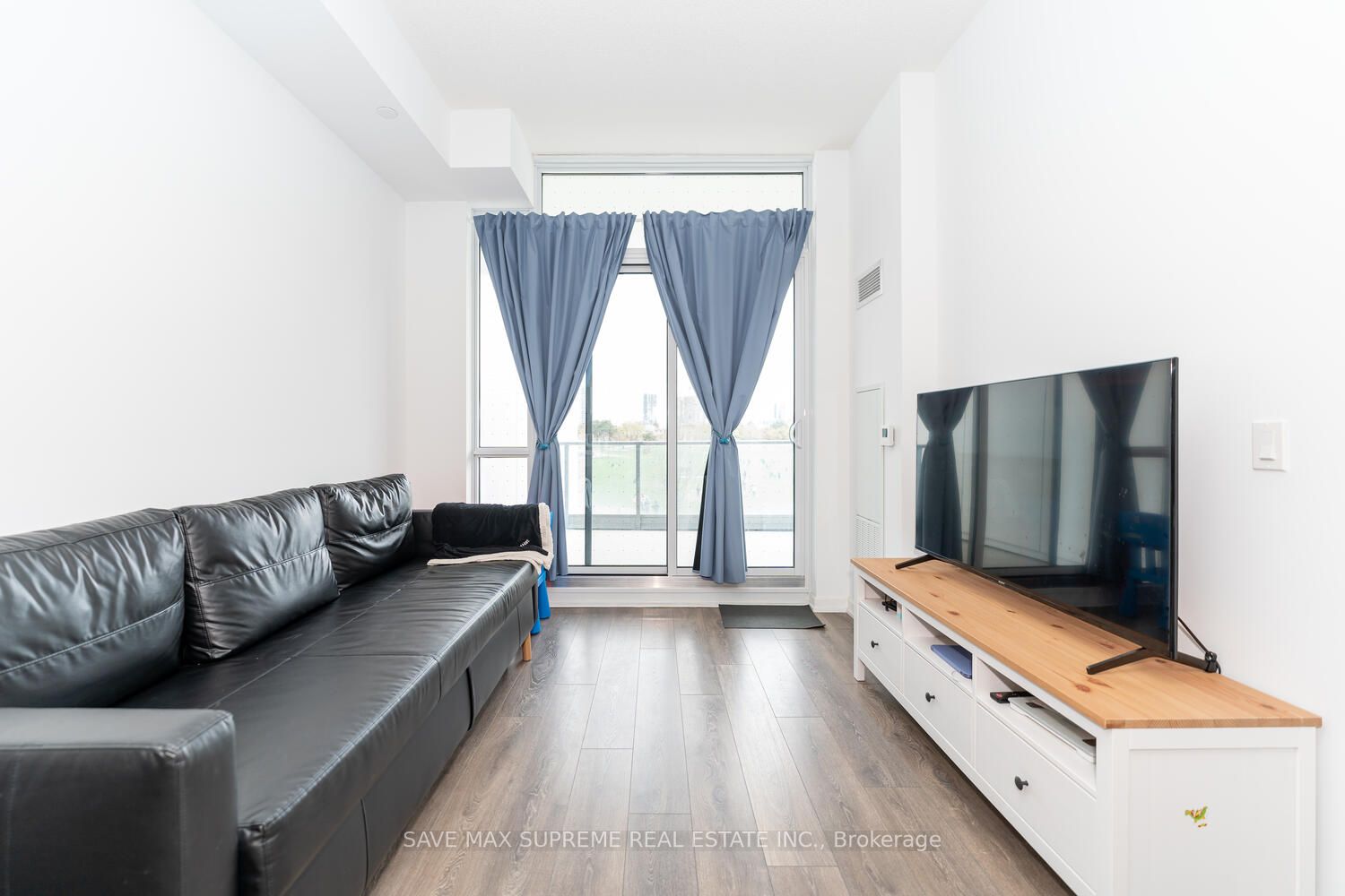 32 Forest Manor Rd, #209