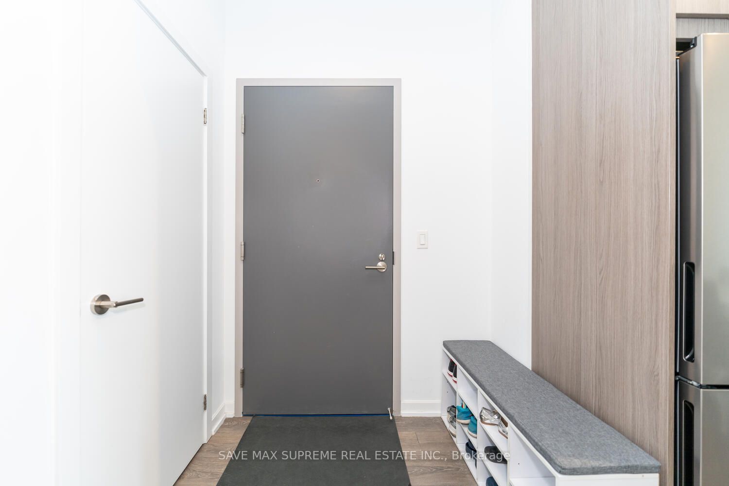 32 Forest Manor Rd, #209