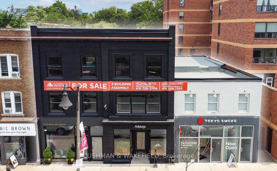 2577 Yonge St