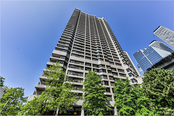 65 Harbour Sq, Toronto