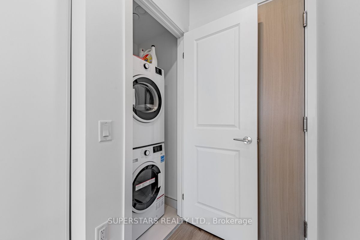 395 Bloor St E, #4508