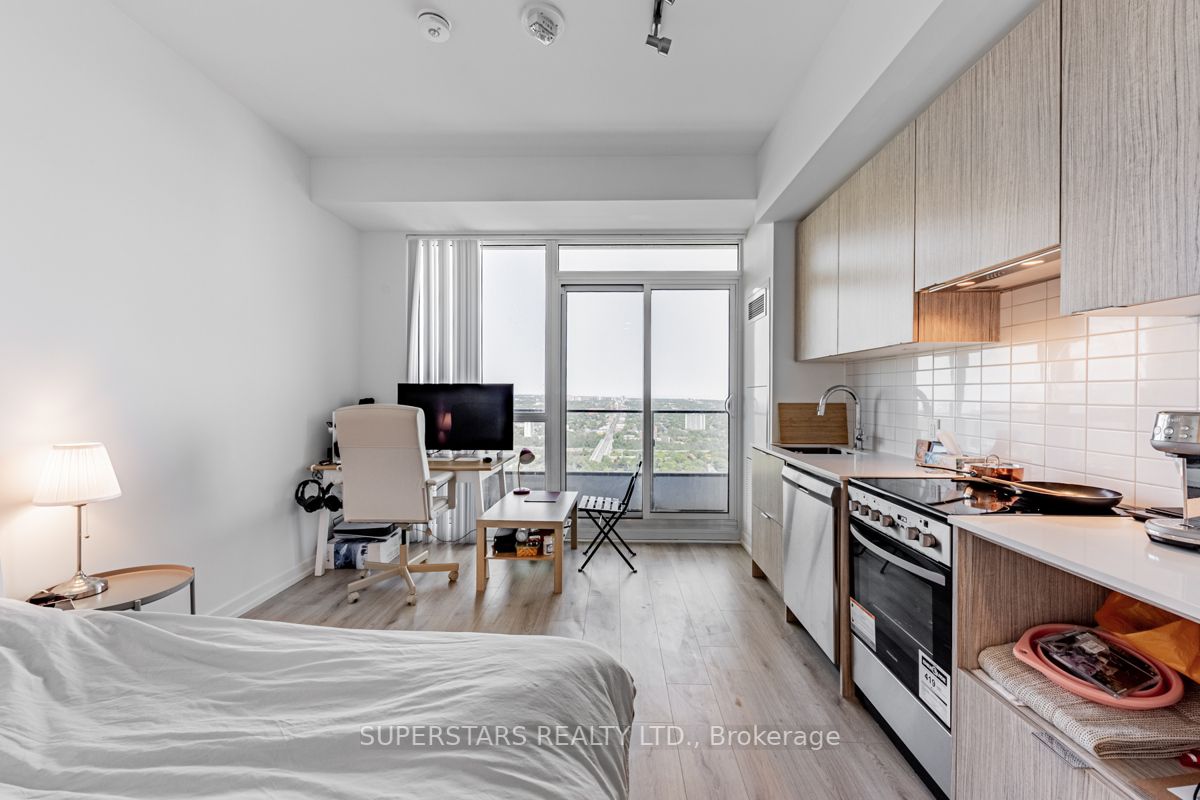 395 Bloor St E, #4508