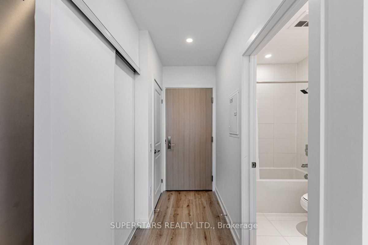395 Bloor St E, #4508