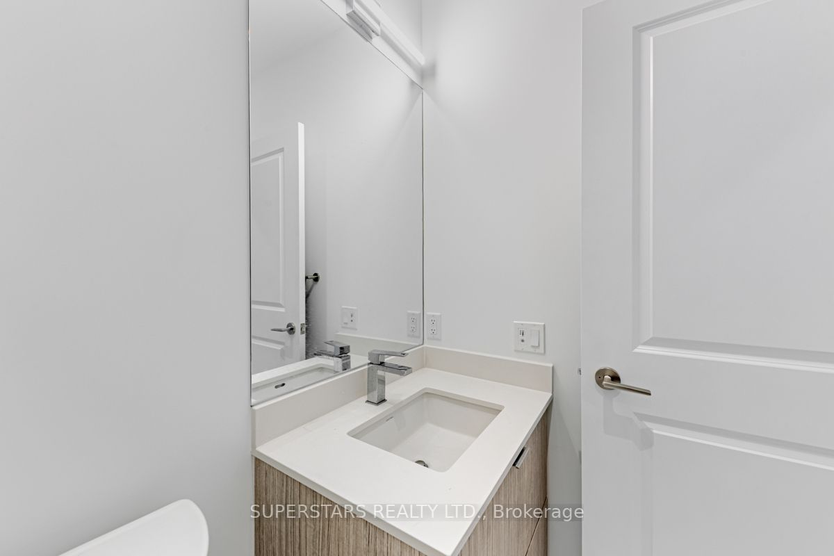 395 Bloor St E, #4508