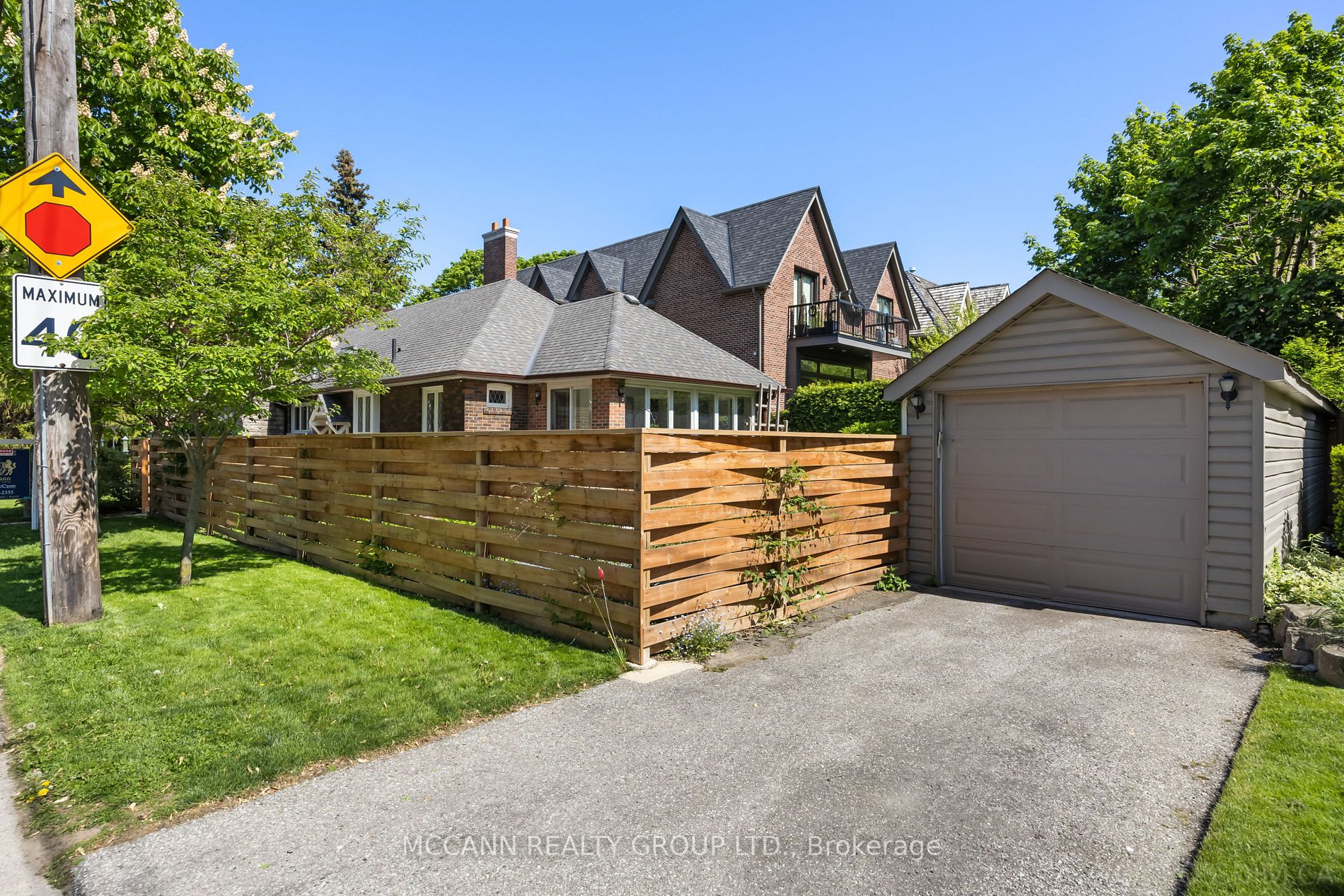 48 Joicey Blvd