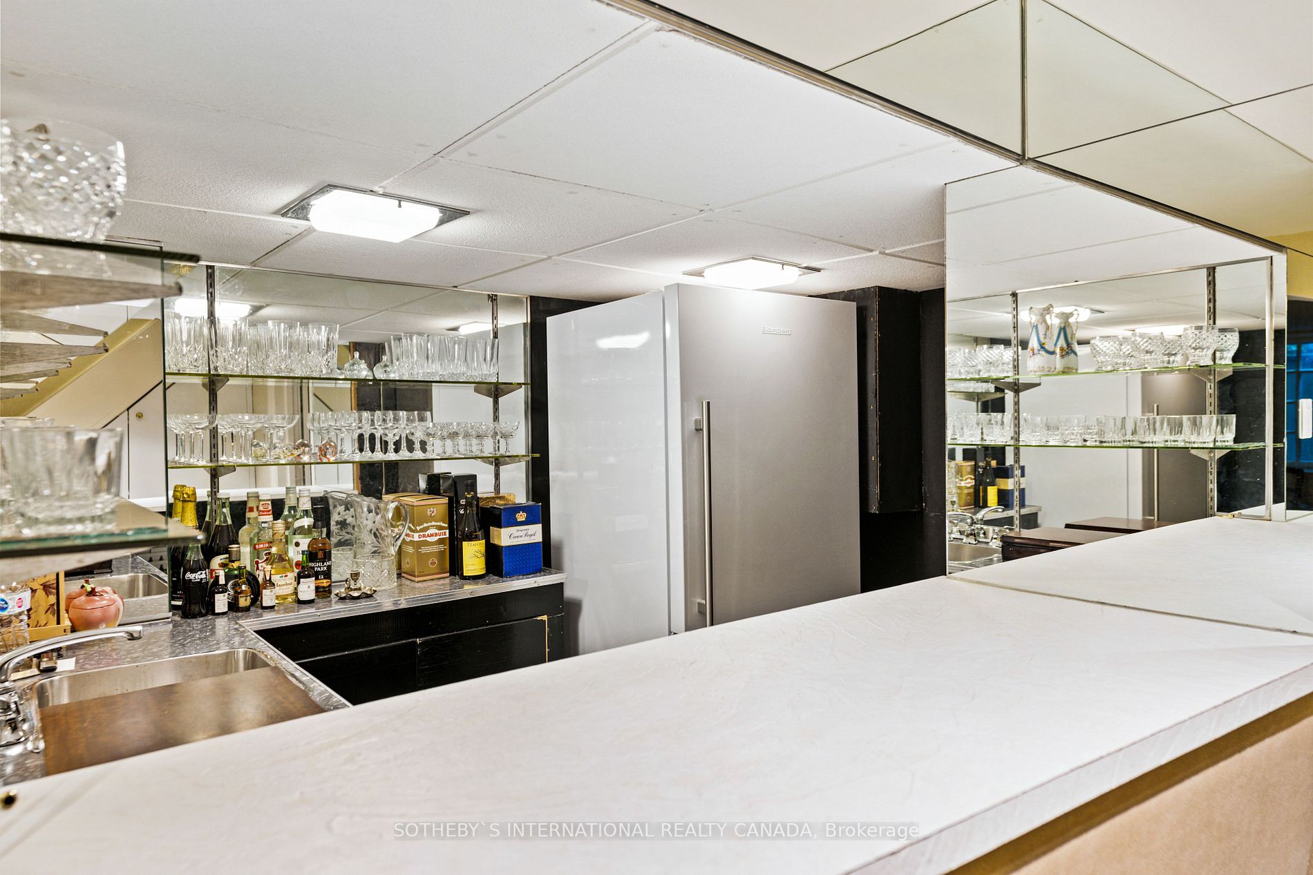 23 Dewbourne Ave