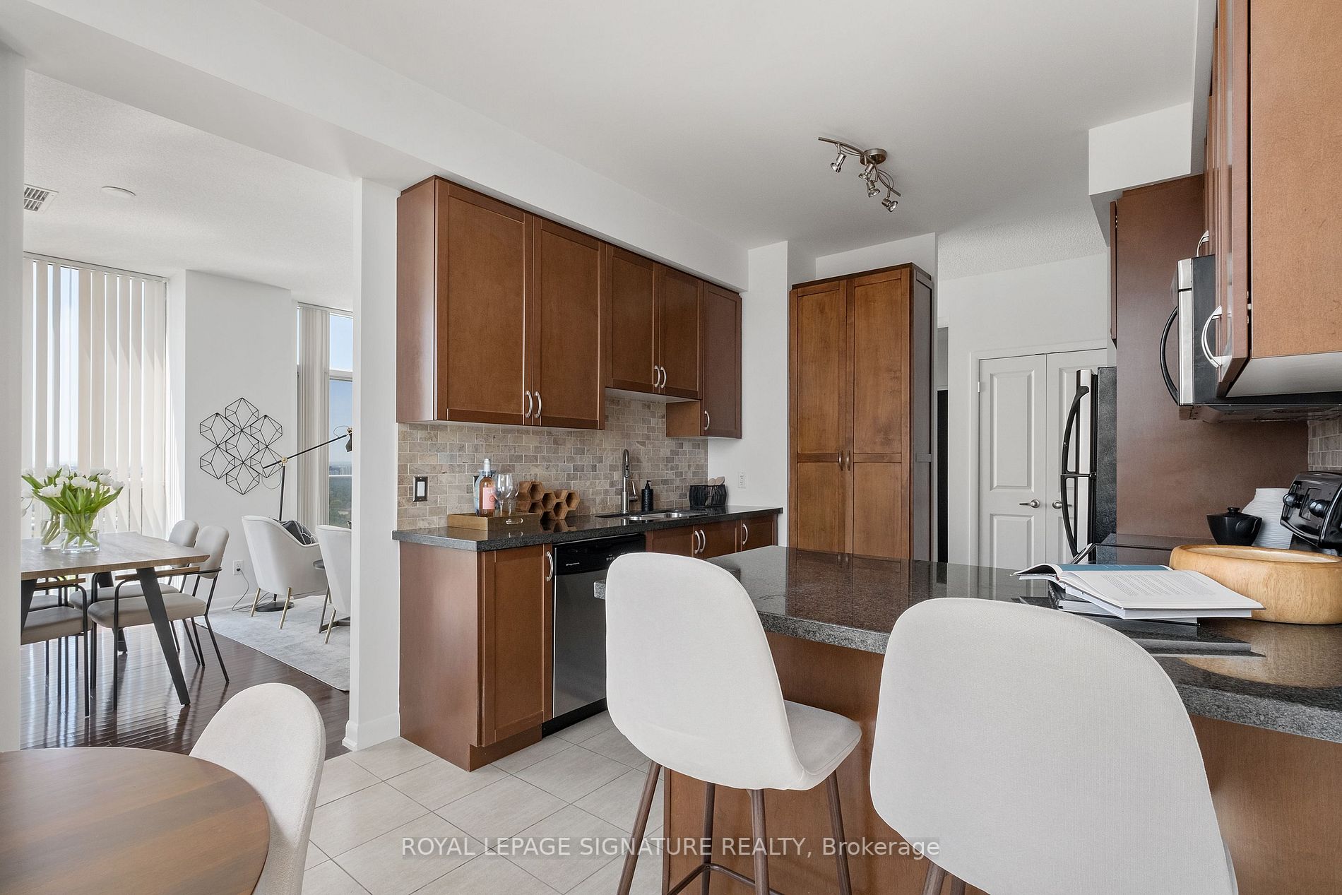 5791 Yonge St, #Ph101