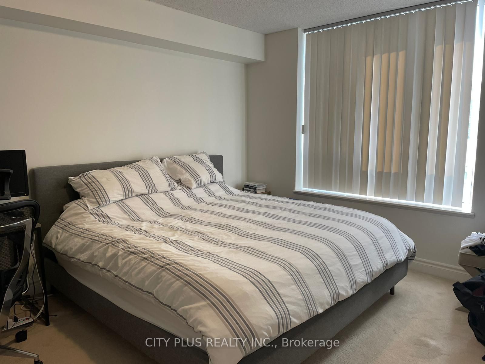 123 Eglinton Ave, #1103