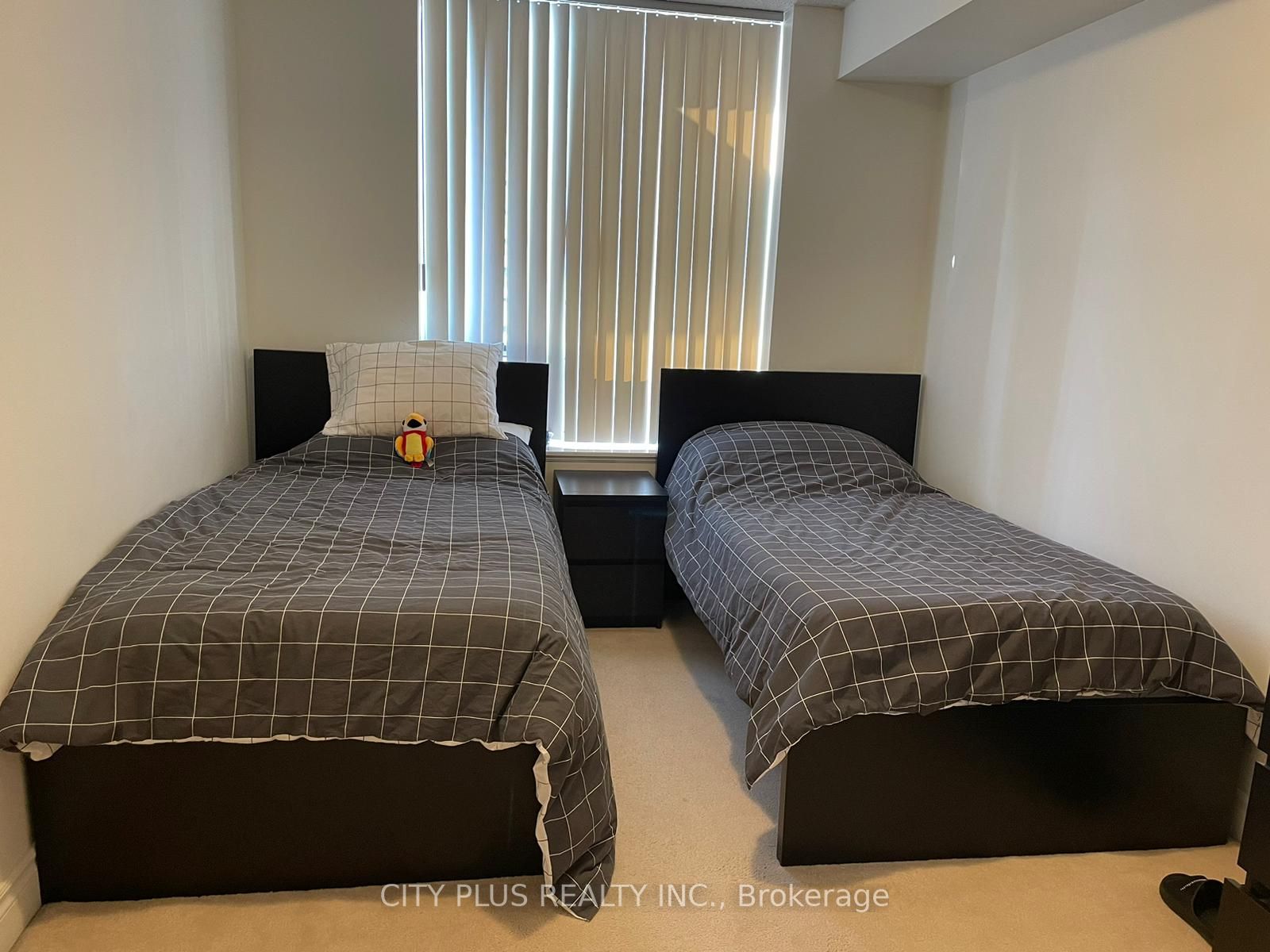 123 Eglinton Ave, #1103