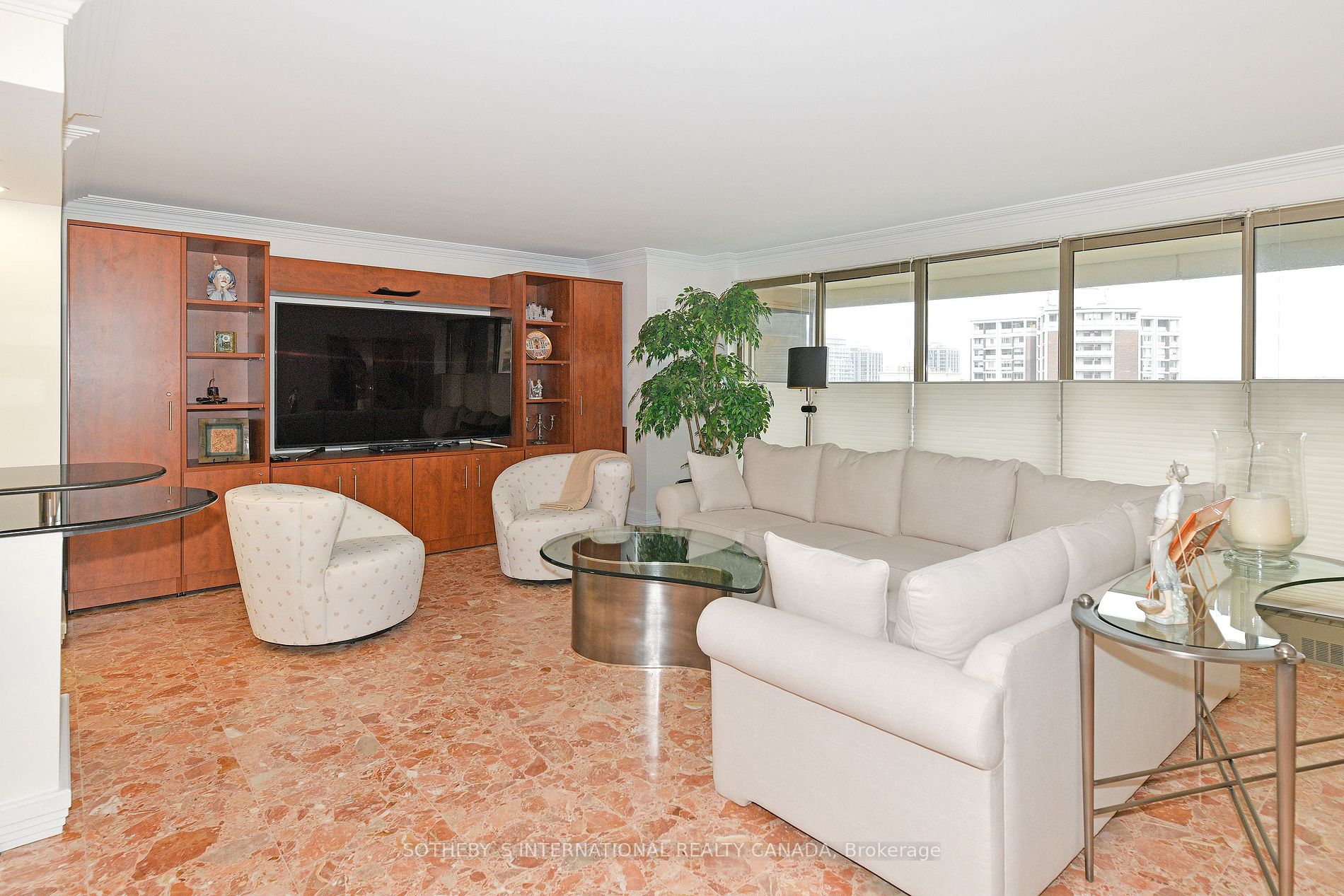 61 St Clair Ave W, #1504